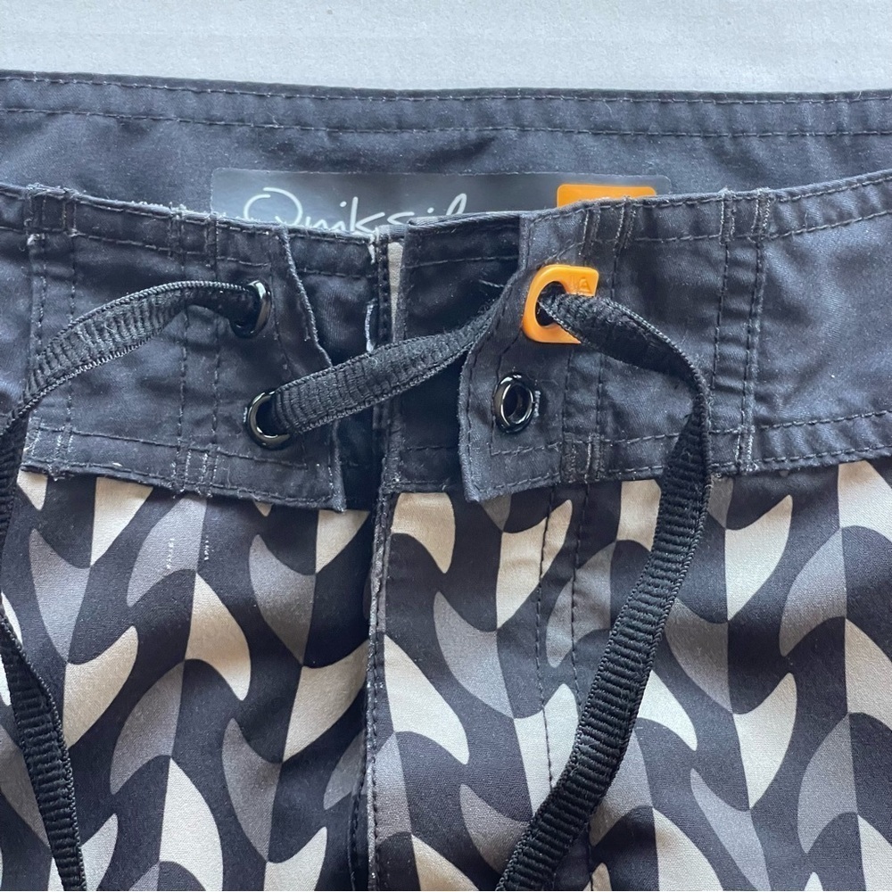 Quick Silver Waterman Collection Men's Black and Gray Swim Shorts Size 34 - Picture 3 of 11